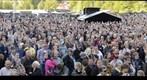 Publikum til Sting på Engen i Odense