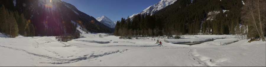 124748-900x228
