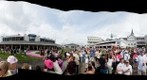 Kentucky Oaks 2009 - Paddock Area