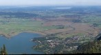 Blick über den Kochelsee ins Alpenvorland