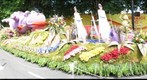 Hippo Float, Grand Floral Parade, Portland Rose Festival