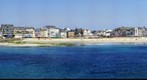 QUIBERON LE PORT ET LA PLAGE DEPUIS LA DIGUE DU PORT