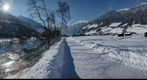 Neustift im Stubaital mit vereistem Bach