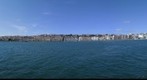 Panorámica dentro de un barco por la bahía de Santander