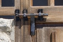 69221-210x140