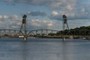 Lift bridge