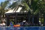 Pool bar