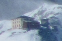 124977-210x140