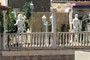 Estatuas blancas