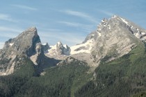 226520-210x140
